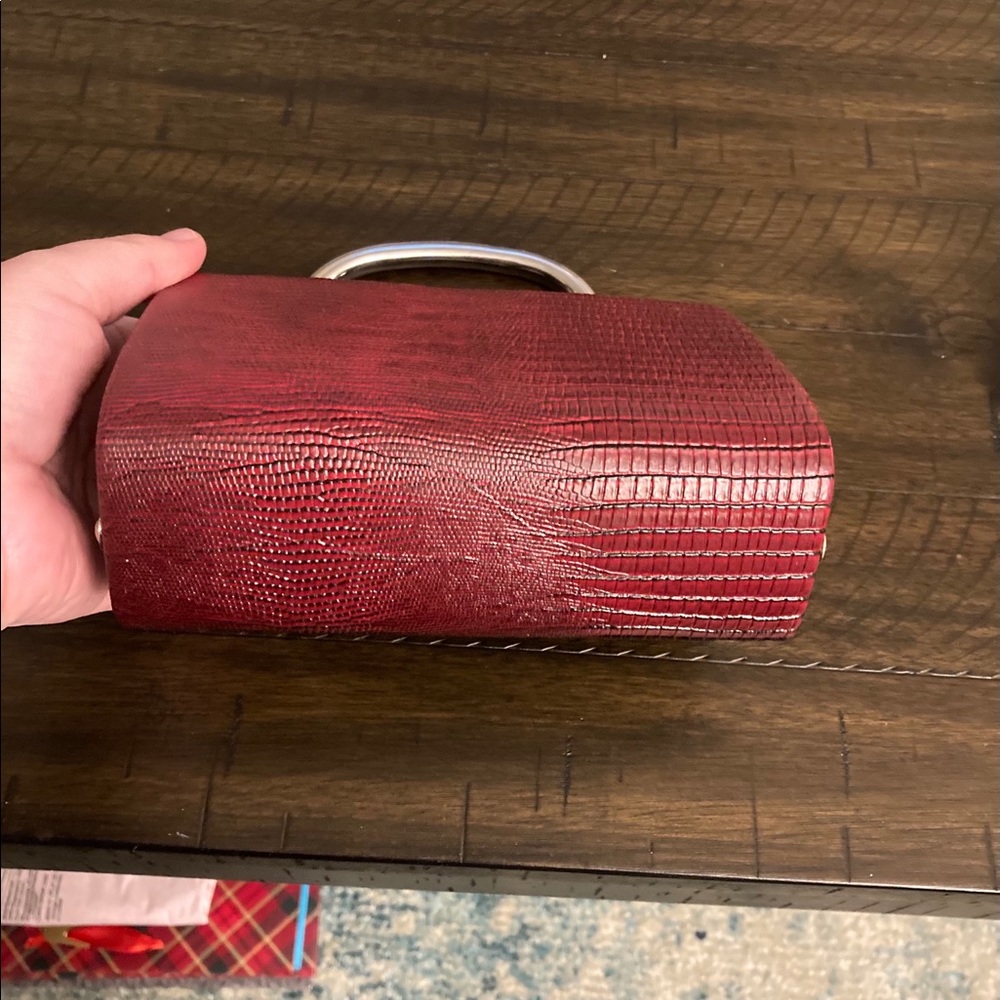 Hand Purse - Picture 4 of 4